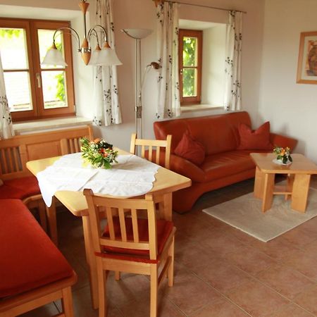 Ferienwohnung Fritzenwenger Übersee Exteriör bild